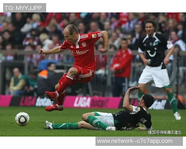 11月25日泰国与新加坡足球比赛比分分析及精彩瞬间回顾 11月25日泰国与新加坡足球比赛比分分析及精彩瞬间回顾