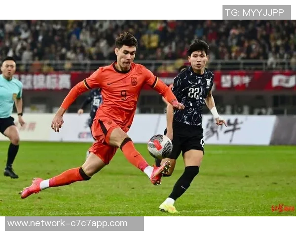 中国U22青年队迎战埃及U22队展现青春风采与竞技实力的较量 中国U22青年队迎战埃及U22队展现青春风采与竞技实力的较量