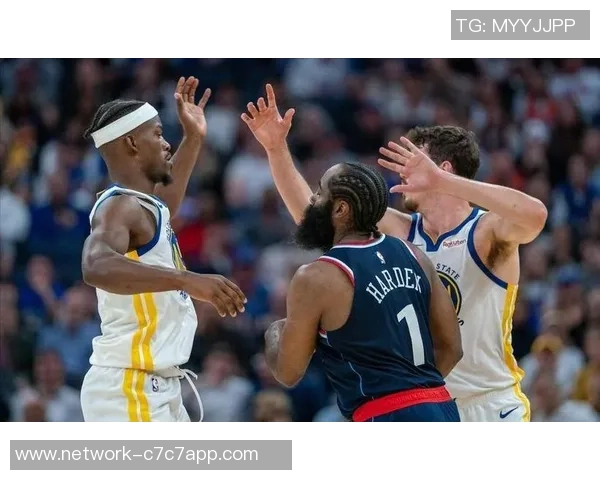 帕森斯与伦纳德的对决谁能在NBA赛场上更胜一筹